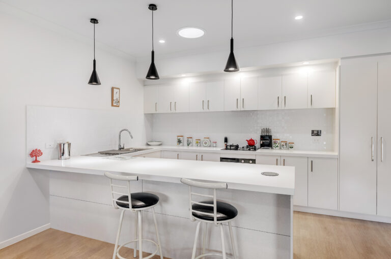 24 Florentino Close, Hidden Valley VIC